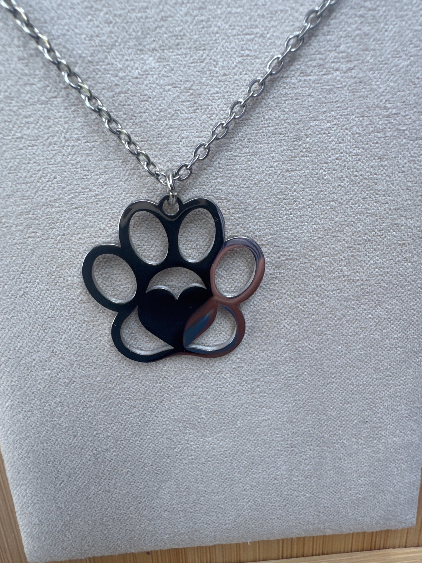 Engraveable Large Paw Print Necklace